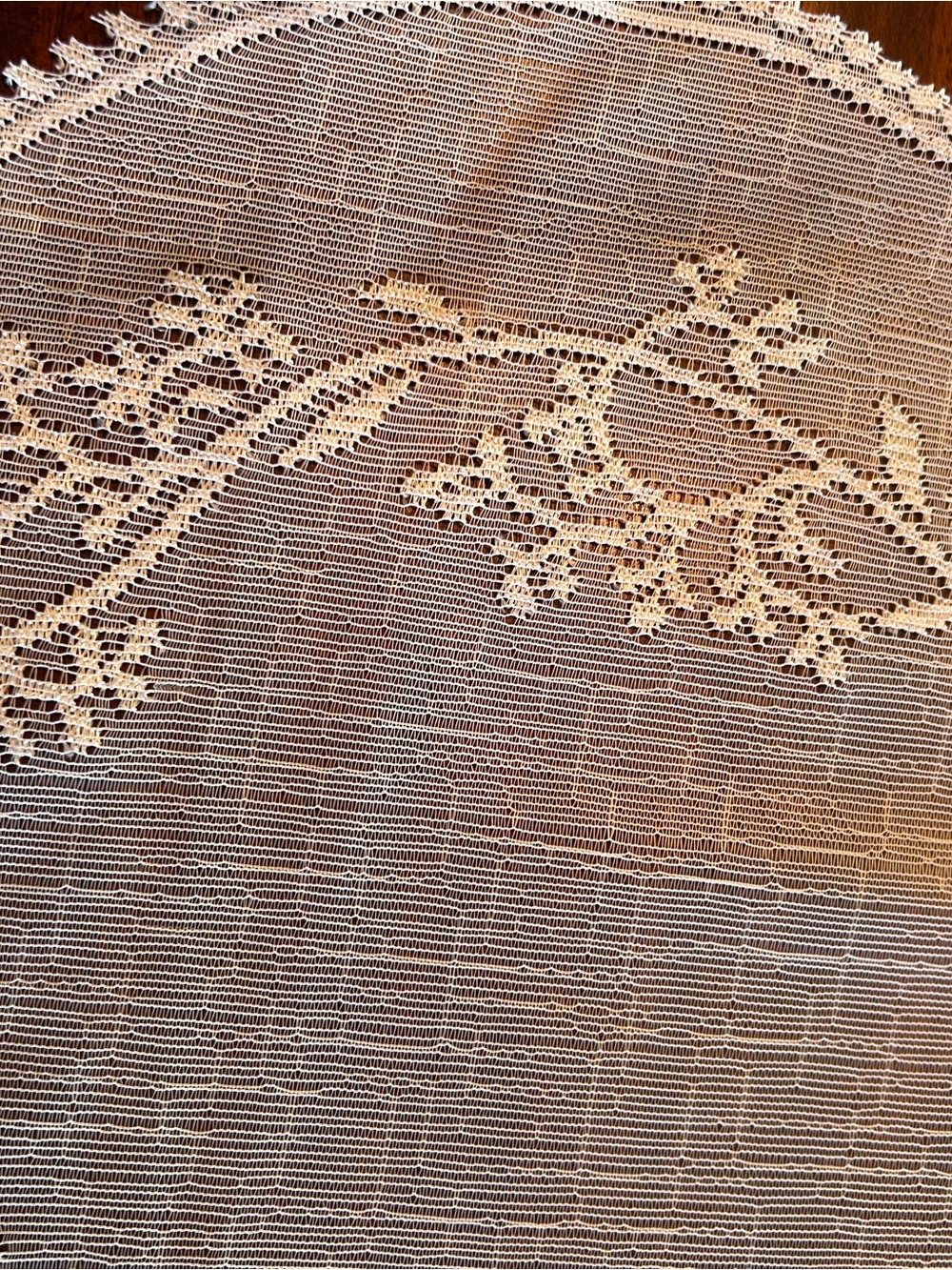 Heritage Lace Sheer Divine White Embroidery Table Runner NWT - Picture 3 of 11